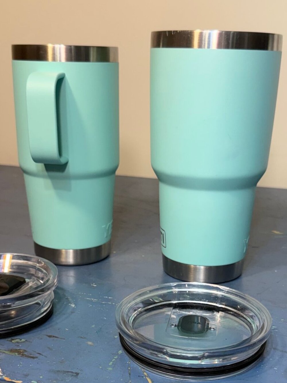 YETI 20 ounce Seafoam Rambler Travel Mug + 30 ounce Tumbler Lot of 2 - Picture 2 of 13